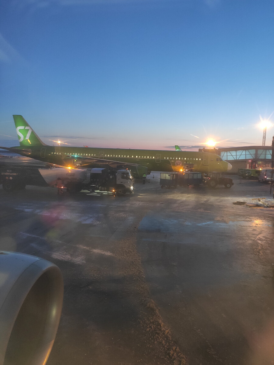 И как раз в Новосибирске плотно лёг снег в этот день🙈