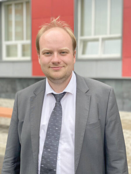    Дмитрий ЩЕРБАКОВ