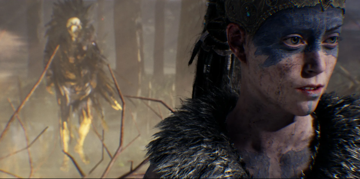 Главную героиню мучают голоса и видения.