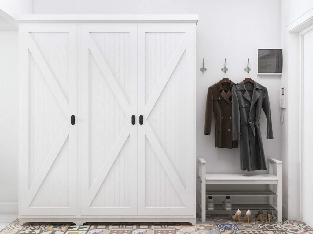 Кухня-гостиная, спальня, прихожая и полноценное рабочее место. Студия 28 кв.м. в монохромной палитре