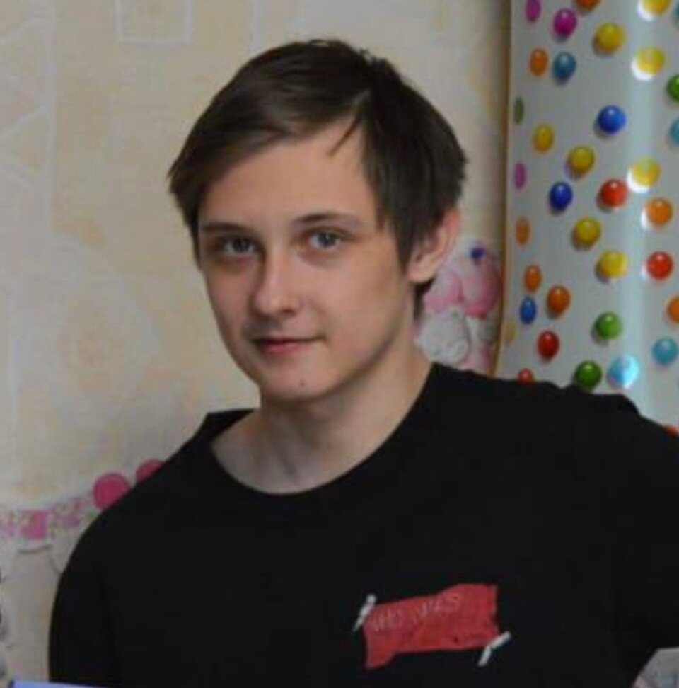     Игоря называют тихим и скромным парнем. Впрочем, на алкогольных вечеринках он не терялся. Фото: СОЦСЕТИ