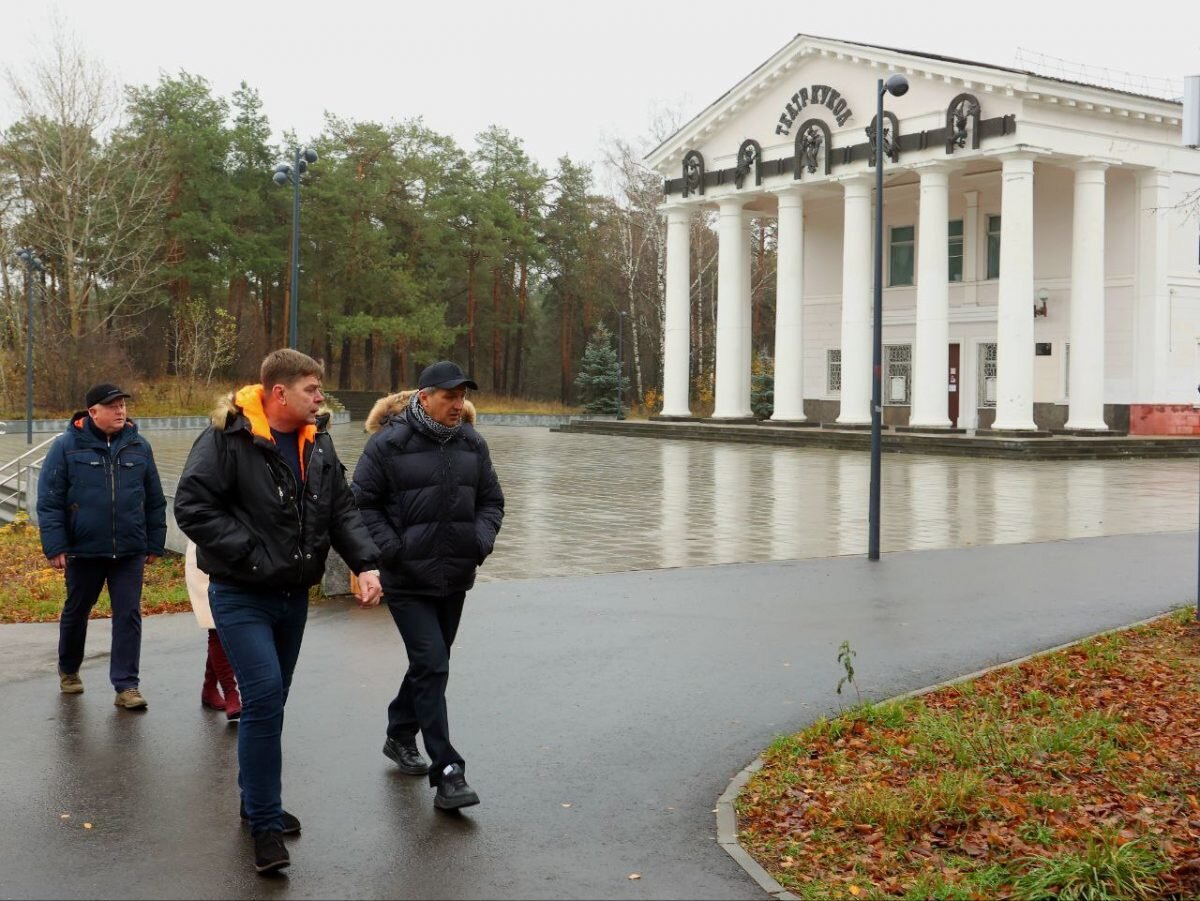    Работу новой спецтехники в парке проверил глава Дзержинска Иван Носков Pravda-nn.ru