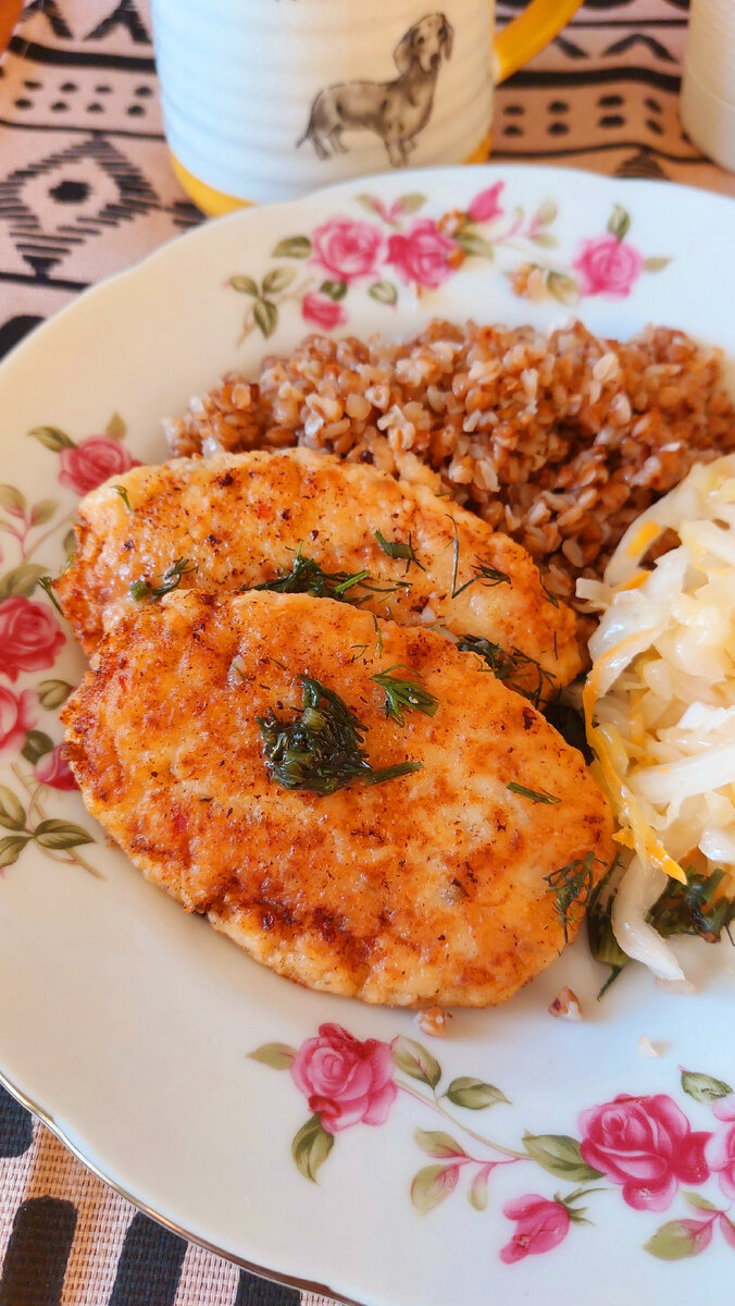 Рыбные котлеты пропаренные, на завтрак.