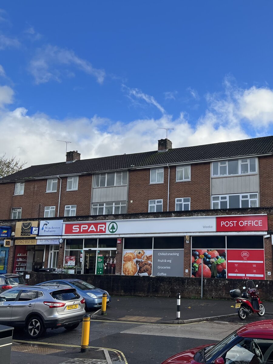 Почта в Англии часто находится в продуктовых магазинах. Фотография из личного архива.