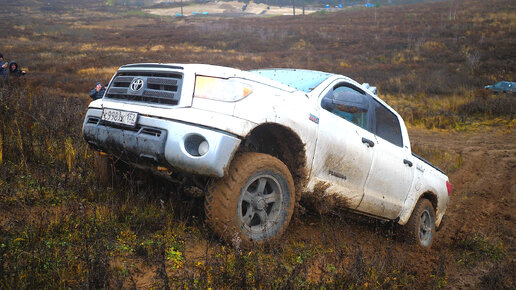 МУЖИК решил, что на Chevrolet NIVA сможет объехать TOYOTA Tundra. Смеялись все