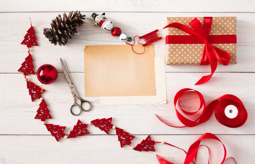 Вот это завернули! 5 способов просто и красиво упаковать подарок к Новому году