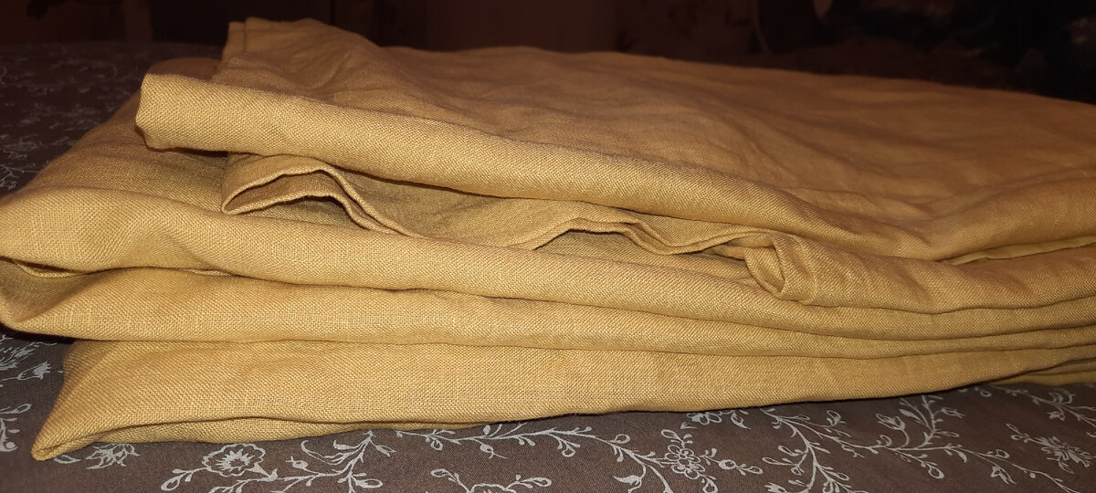 Буквально сразу ушел льняной пододеяльник из Икеи - 1200 р в копилку.