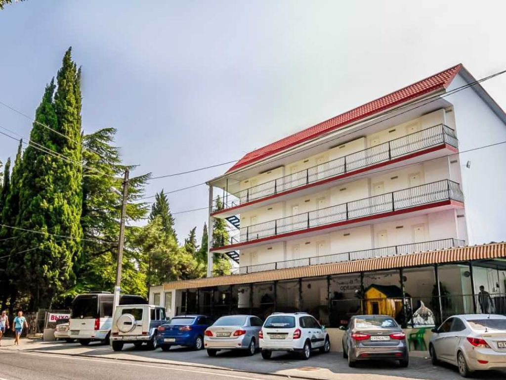 орешник сочинское шоссе 18. лазаревское орешник гостевой дом. орешник на павлова лазаревское. орешник сочинское шоссе 18. гостиничный комплекс орешник лазаревское.