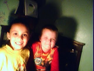 Нивея со своим другом Остином