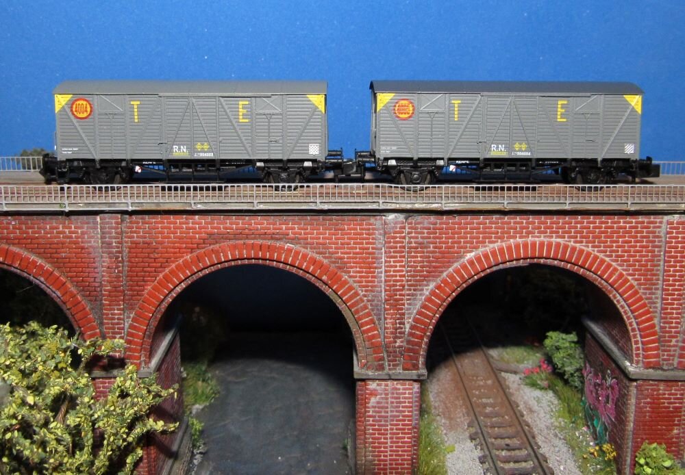HN6483