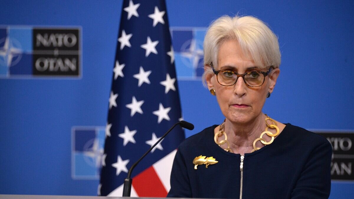   Первый заместитель госсекретаря США Уэнди Шерман на пресс-конференции после заседания Совета Россия - НАТО в Брюсселе© РИА Новости / Алексей Витвицкий