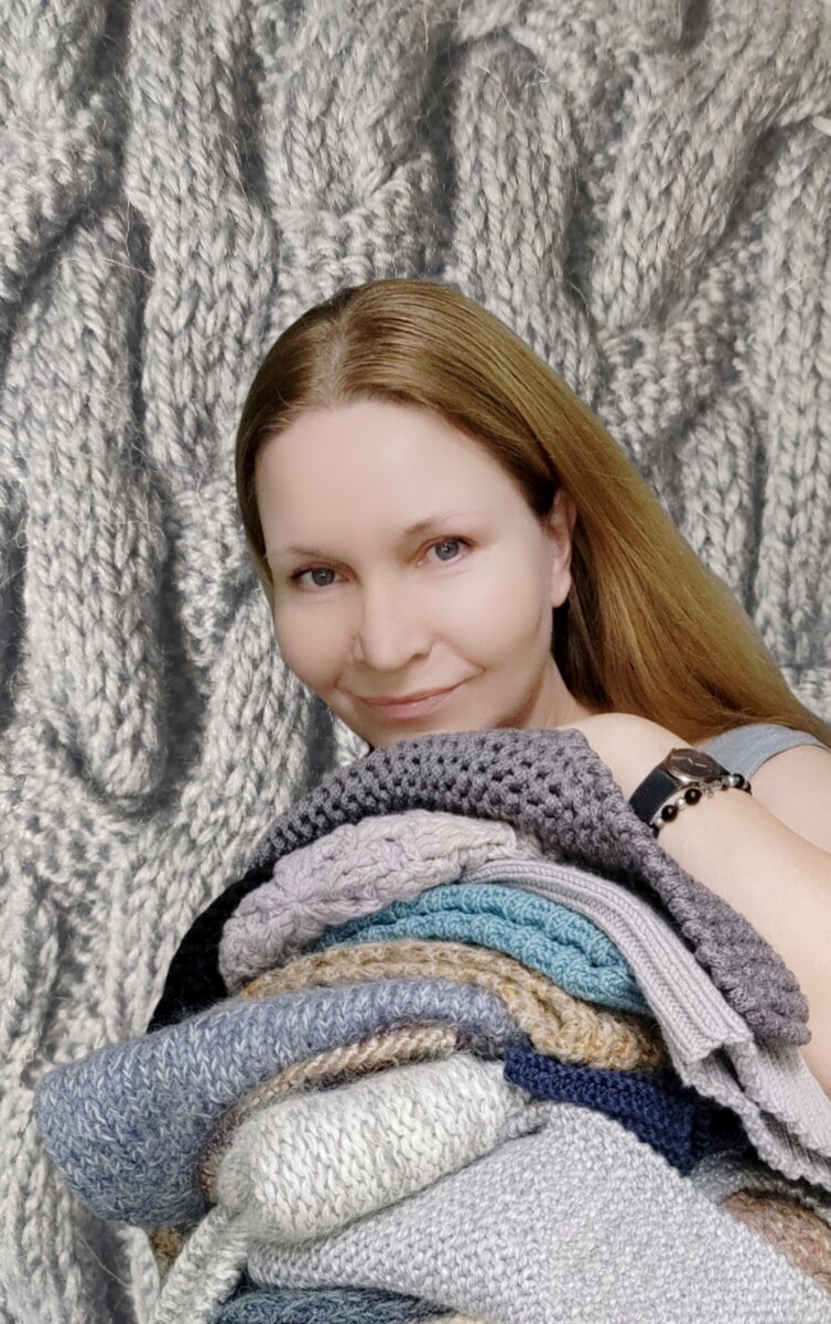 На этом фото и в этой статье представлены головные уборы для зимы, большинство из которых я связала в течение двух лет.