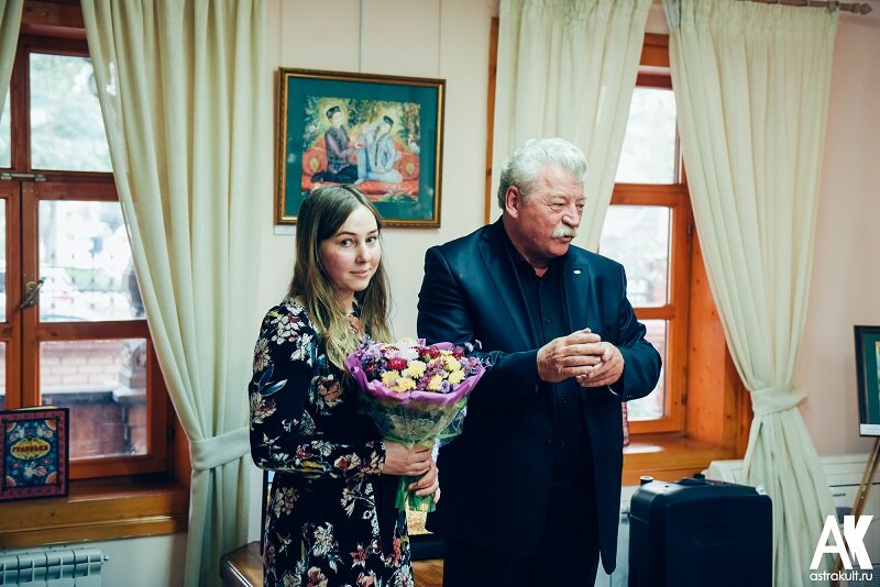 5 октября 2017 г. Музейно-культурный центр «Дом купца Г.В.Тетюшинова». Выставка «Сказки Нижнего Поволжья». Художники Александр Петров и Ксения Коцарева. 