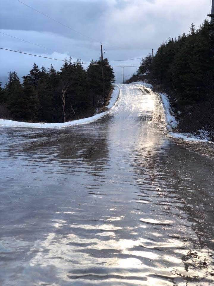 Libe tee - скользкая дорога - a slippery road 
