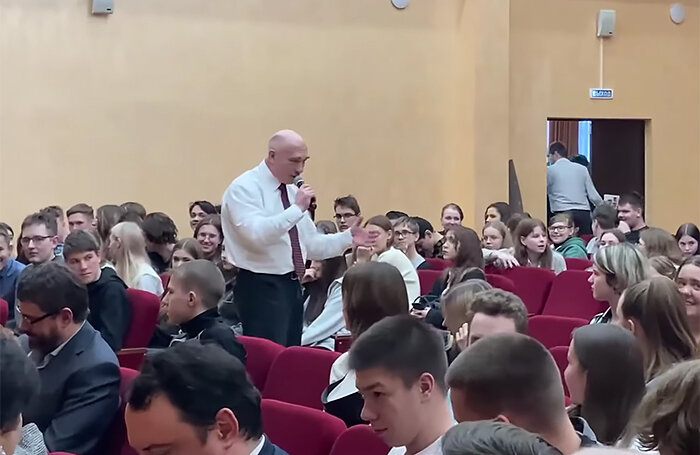   стопкадр из видео