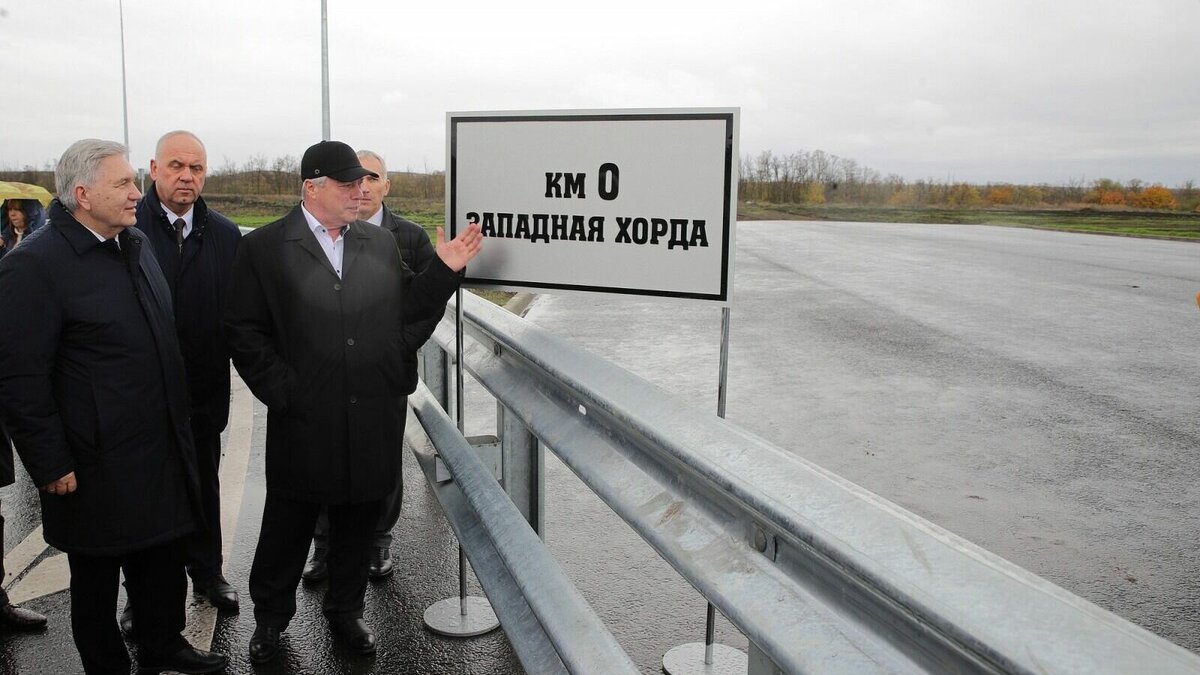    В Ростовской области начались работы по реализации масштабного проекта по строительству Западной хорды, сообщили в правительстве России.