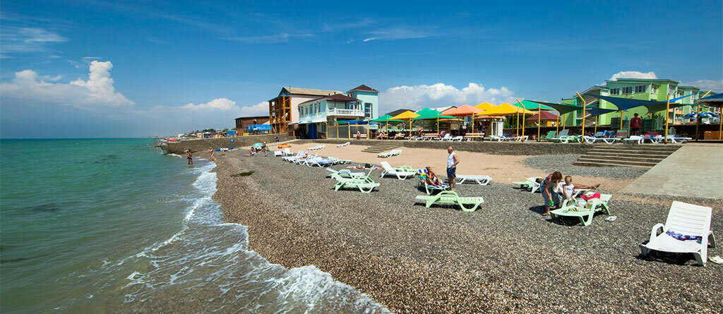 Один из пляжей в Саки