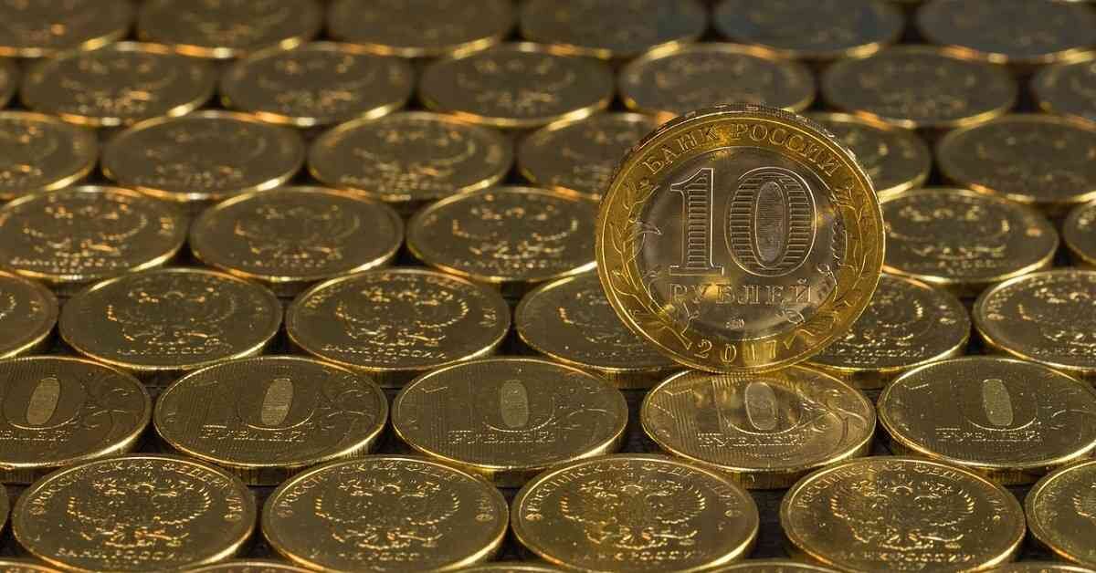 Величина прожиточного минимума пенсионера в 2018 году составила 8726 рублей