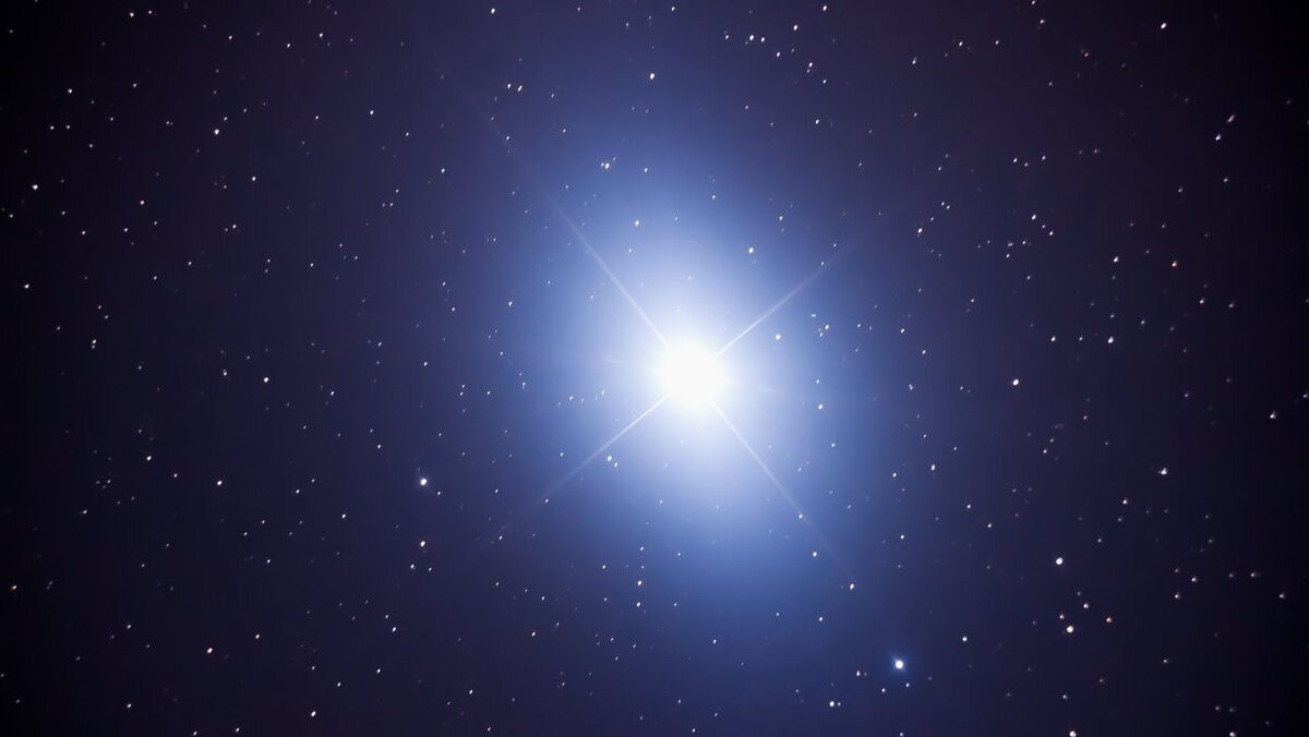 Четвертая по яркости звезда. Звезда. Vega звезда. Ахернар звезда. Фотография звезды Вега.