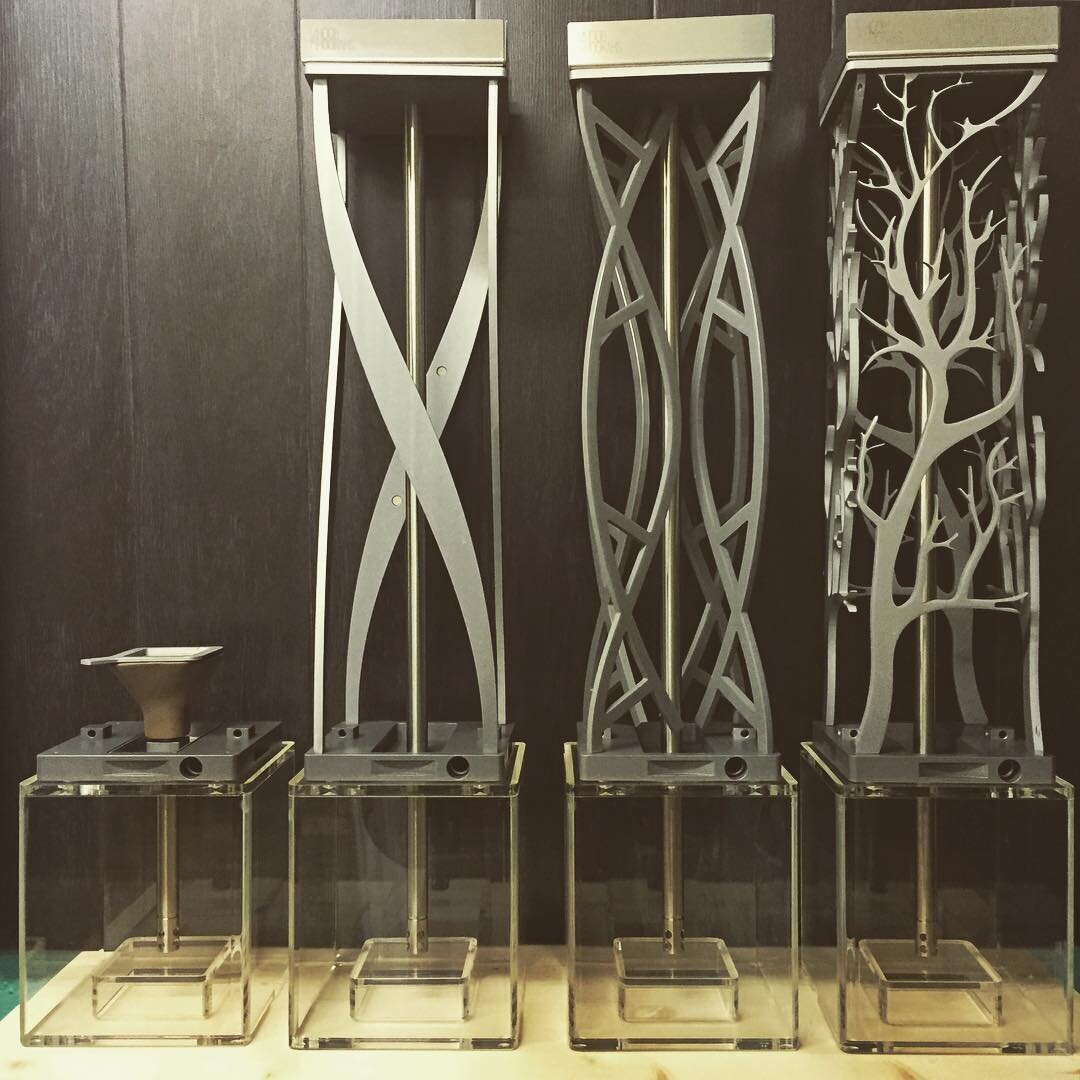 Кальян Hoob Atom (слева), Кальян Hoob Flex, Кальян Hoob Code, Кальян Hoob Leaf (справа)