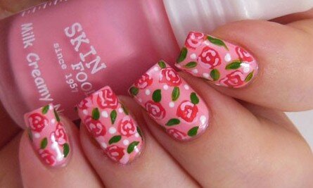 Маникюр с цветами