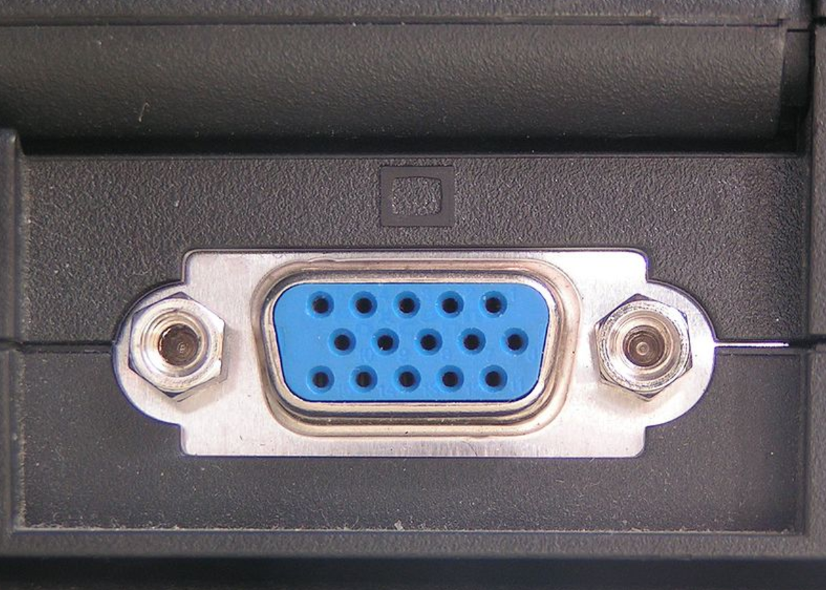 Выходы пк. Разъём VGA D-sub 15. Порт порт d-sub (VGA). ВГА разъем. RS 232 разъем VGA Connector.