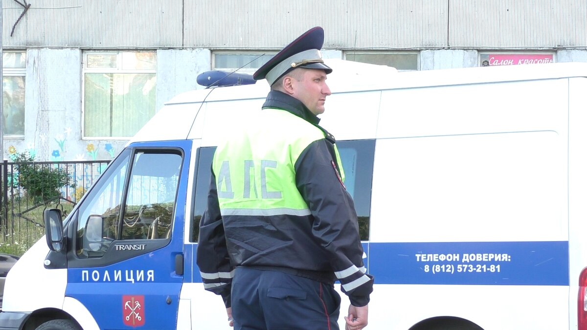 Перевозчик «Транс лайн», а также 27 компаний и индивидуальных предпринимателей, занимающихся пассажирскими перевозками, подали коллективный иск в Таганский районный суд Москвы с требованием запретить в России работу сервиса для поиска попутчиков BlaBlaCar.