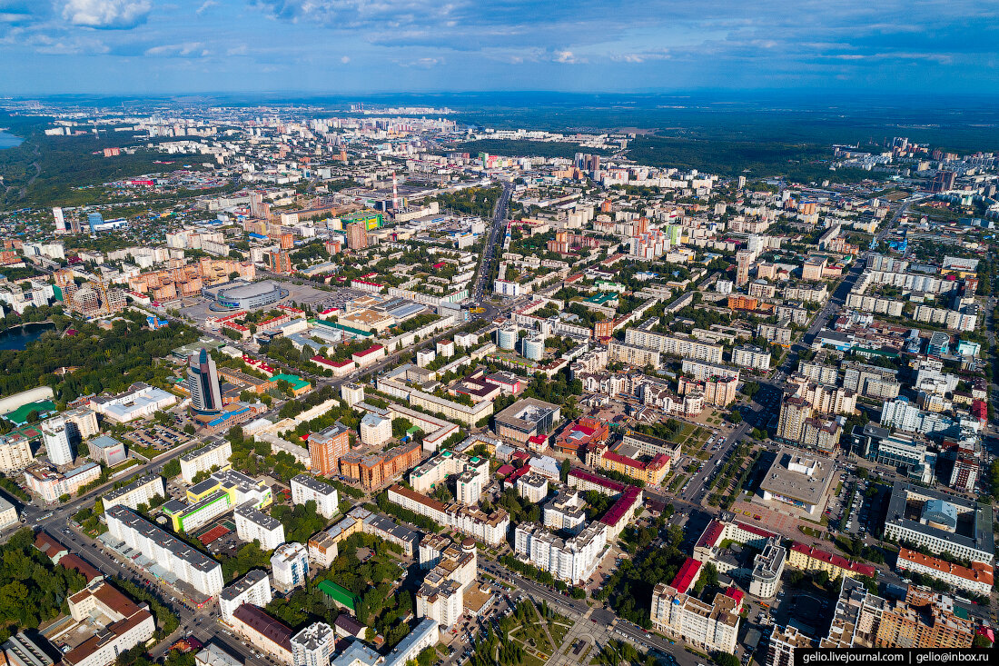 Города в уфе список. Уфа центр города. Город Уфа сверху. Центр Уфы сверху. Вид Уфы с высоты птичьего полета.