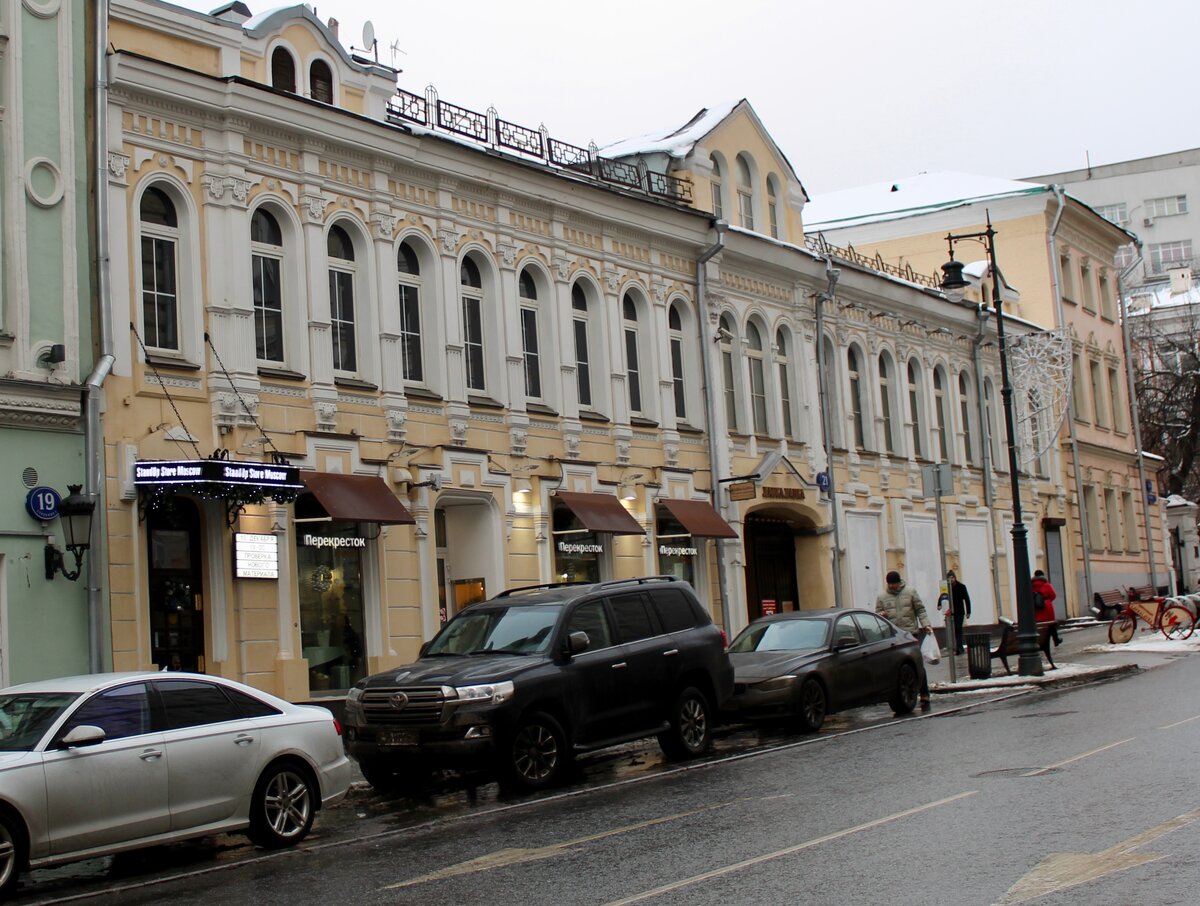 улица петровка в москве