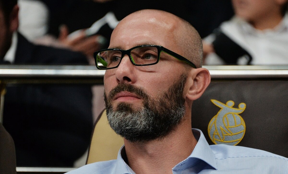 На заседании федерации волейбола России. Фото из фан-группы спортсмена ВКонтакте.