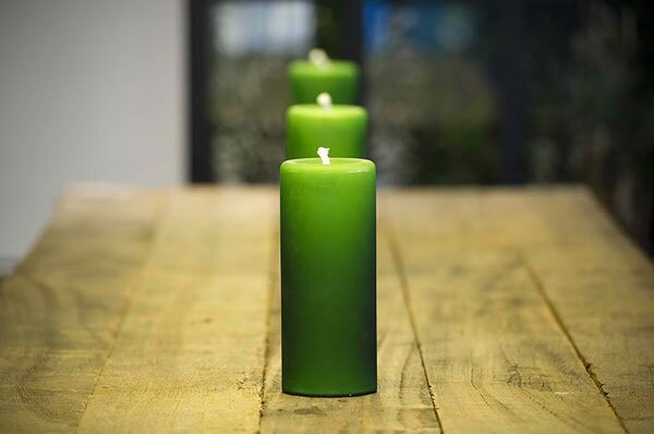Зеленая свеча для ритуала