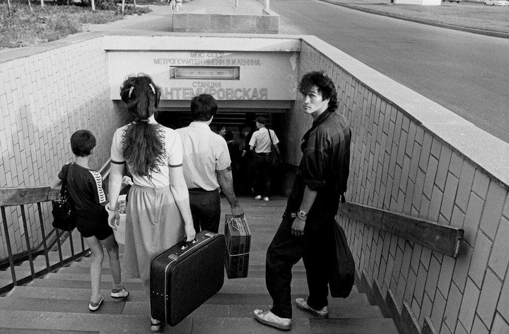 Виктор Цой, Москва, 1986. Фотография Игоря Мухина.