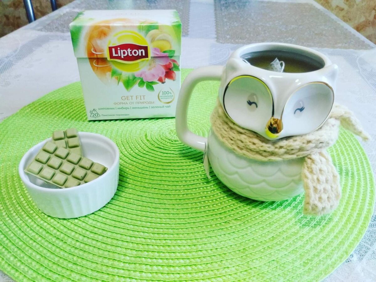 Налит кипяток,сова "закрыла глаза"