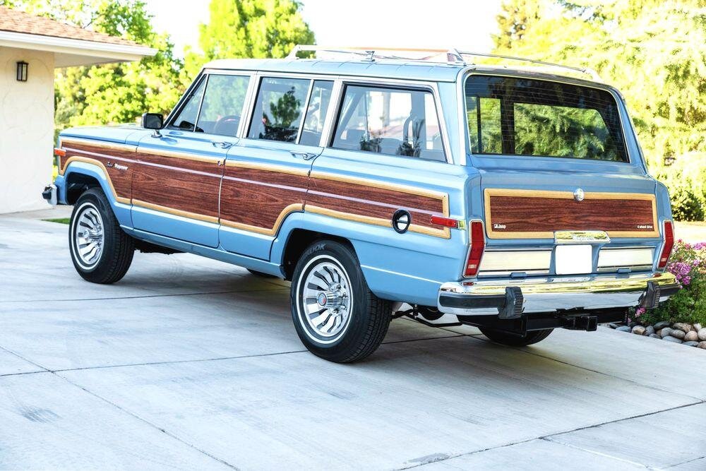 Jeep Wagoneer 1984