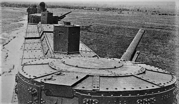 107-мм орудия на тяжёлом бронепоезде типа БП-35