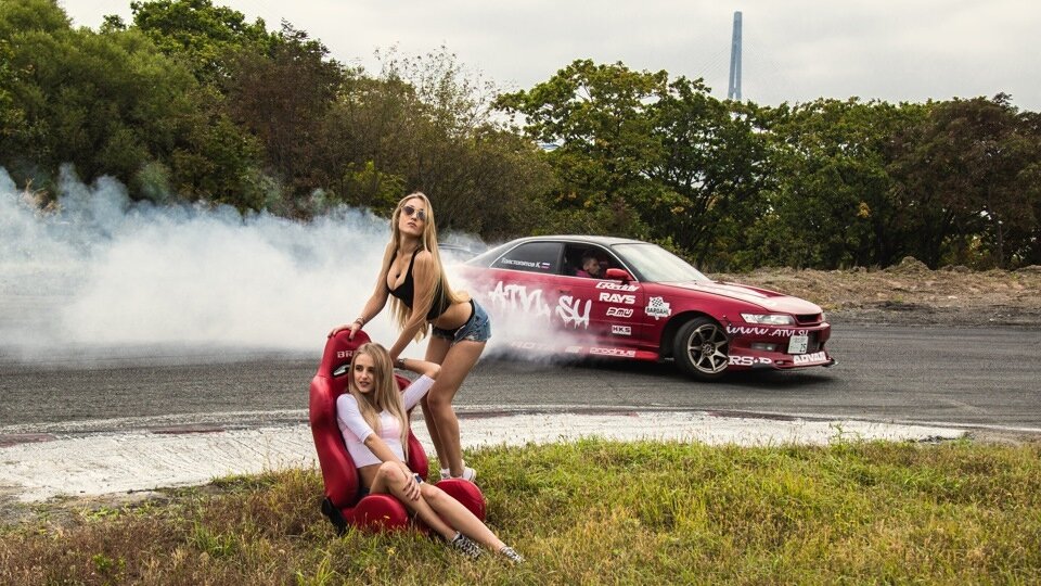 Как не попасть в занос и как из него выйти