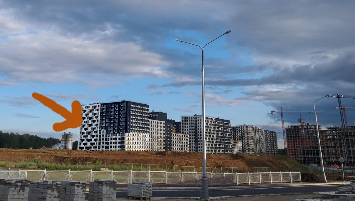 от метро ближайшие корпуса будут в шаговой доступности