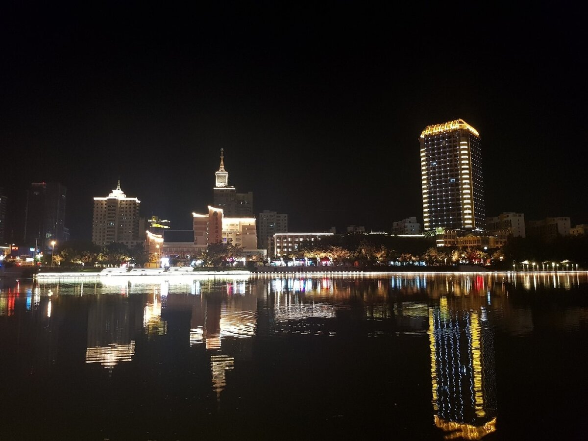 Ночной остров Хайнань, Китай