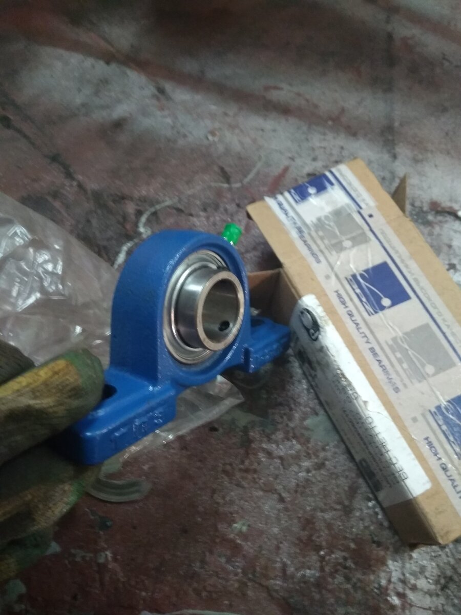 Подшипник в корпусе.