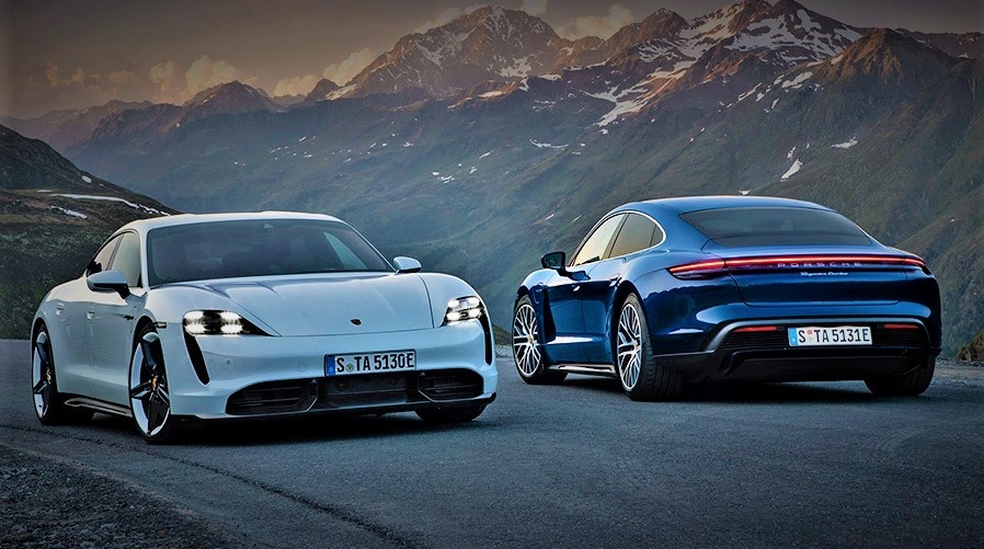 Две награды за одну и ту же модель - определенная победа Porsche.