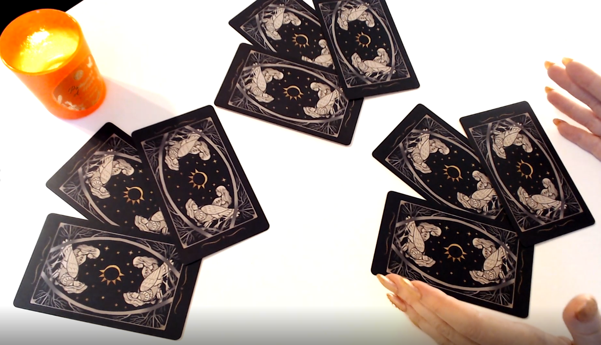 В этом раскладе сделаем 3 варианта. Можете начинать выбирать :)