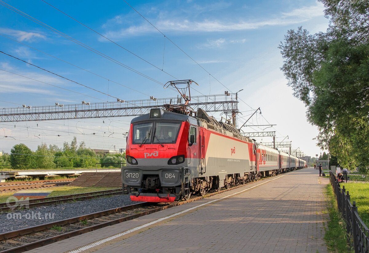 Октябрьская великий новгород. Эп8 электровоз. Эп20-54. Поезд Нижний Новгород Великий Новгород. Эп20-003 испытания на окт ЖД.