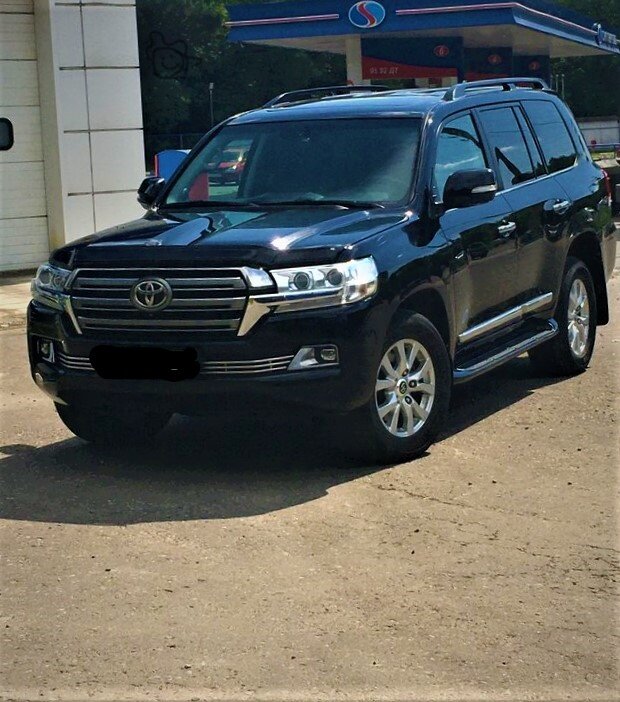 ToyotaLand Cruiser 200