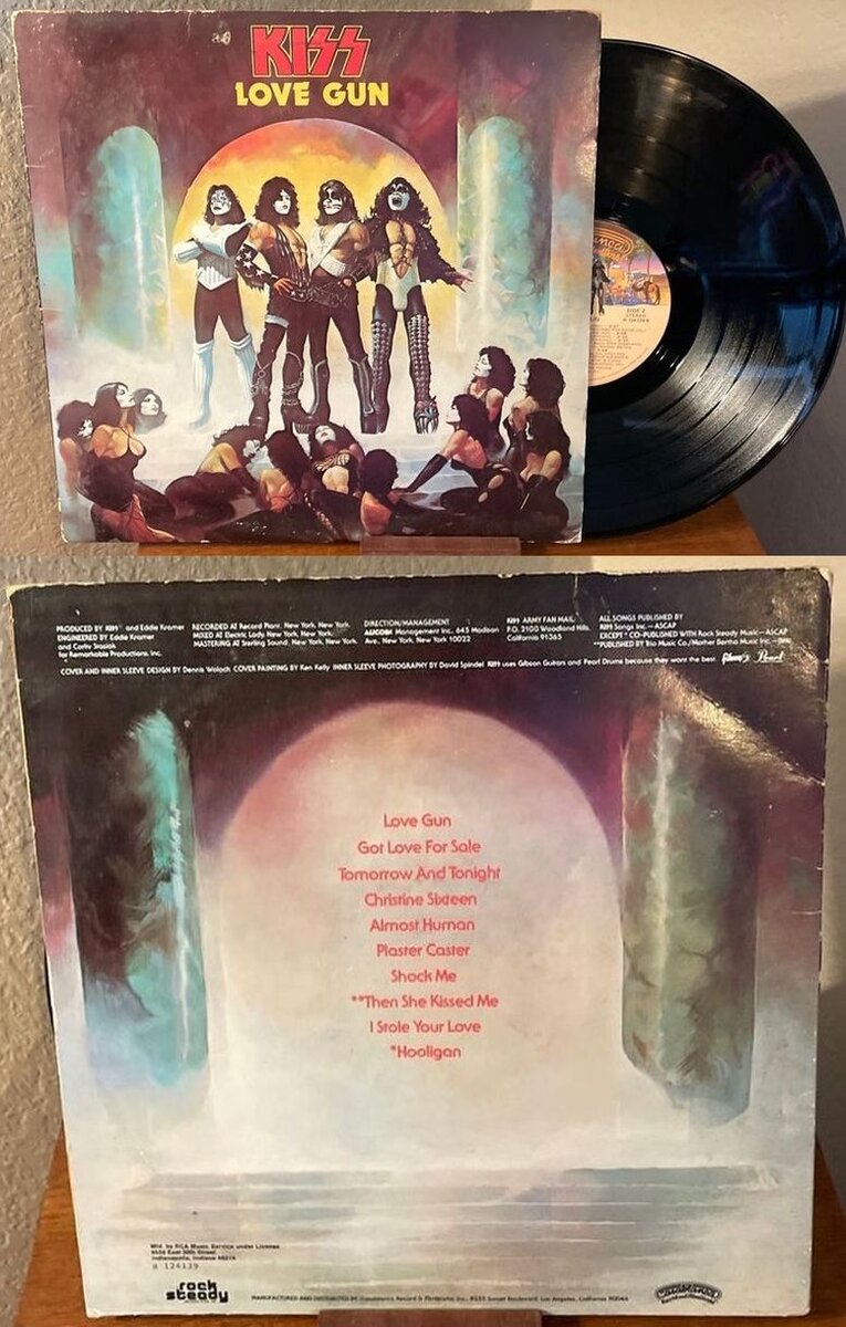 Передняя и задняя стороны конверта