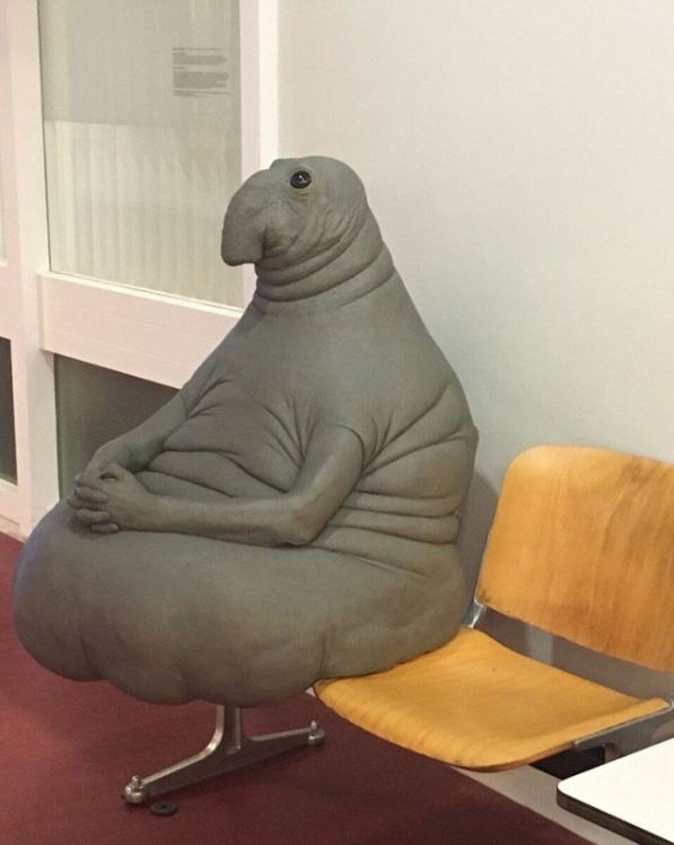 Скульптура голландской художницы Маргрит ван Бреворт Homunculus loxodontus