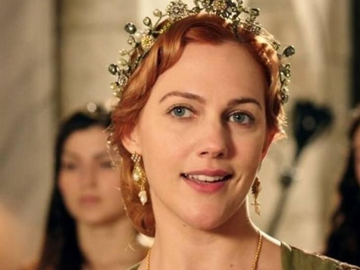 Мерьем Узерли. Фото: кадр из сериала "Великолепный век"