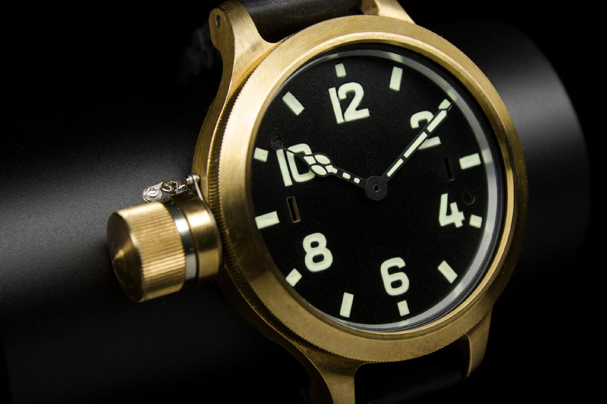 Часы из корабельной бронзы Златоустовского часового завода