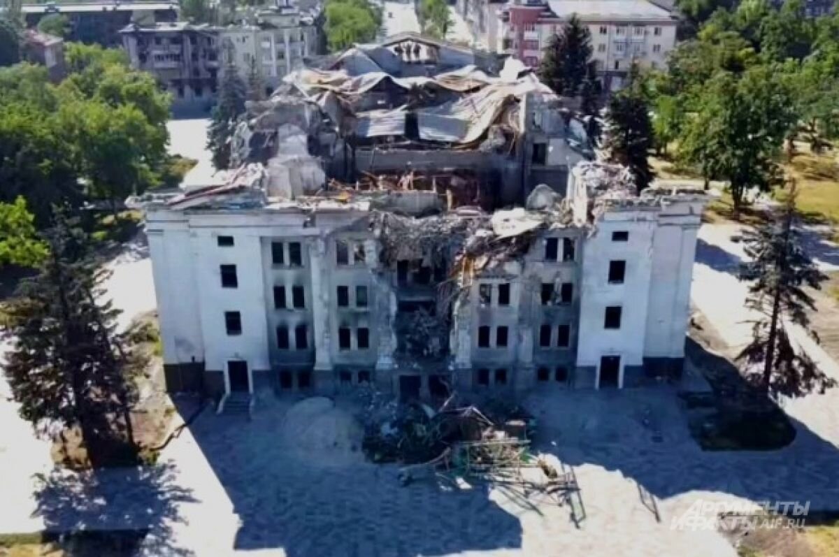    Актер опроверг гибель сотен людей при подрыве драмтеатра в Мариуполе