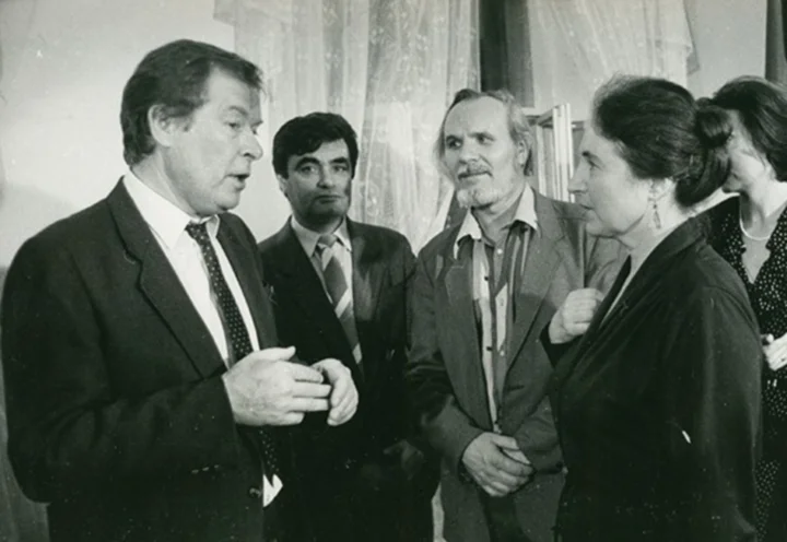 Вадим Бакатин во время встречи с избирателями в 1991-м, фото из открытых источников 