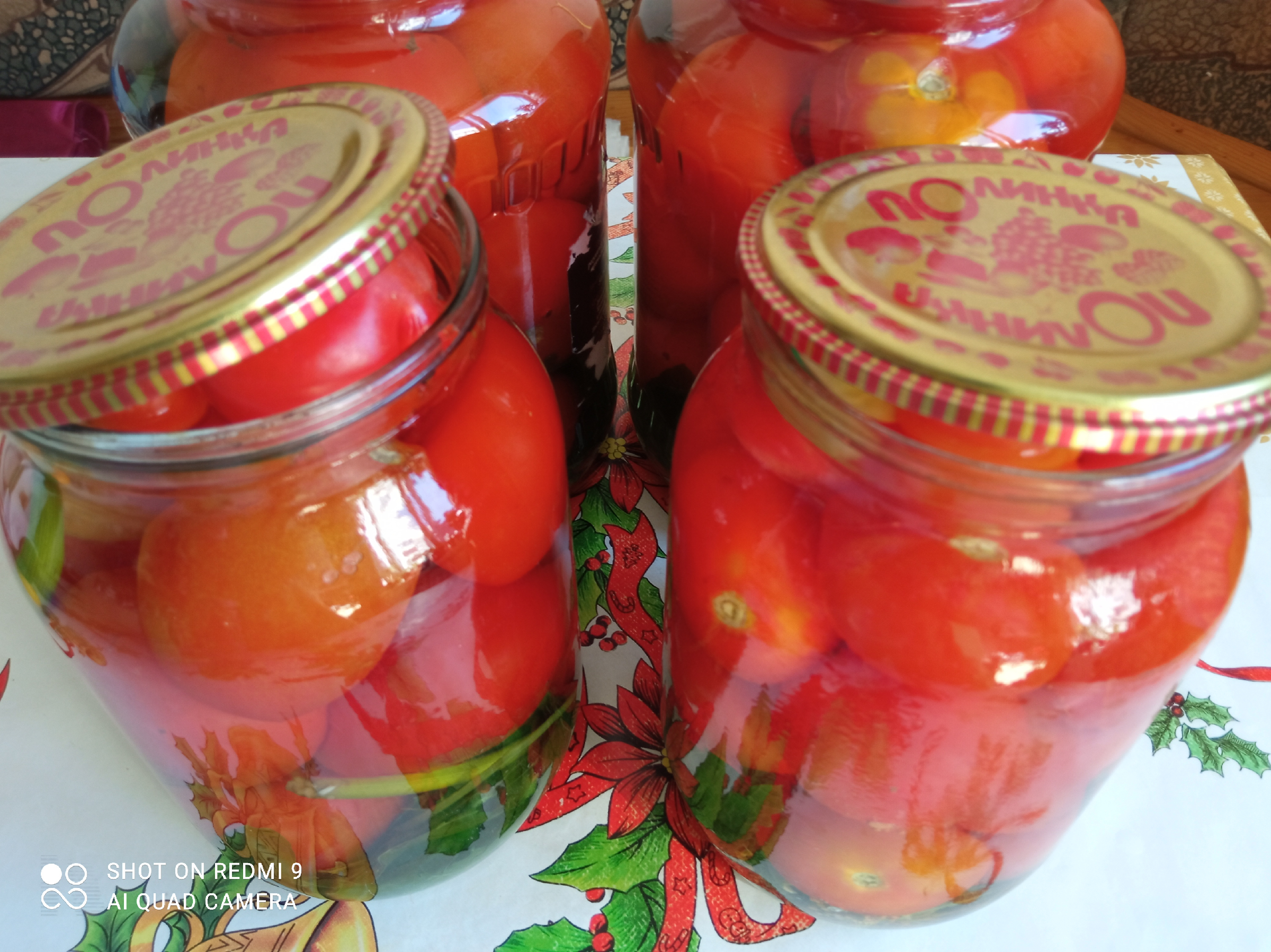 Помидоры на зиму — самый вкусный рецепт без стерилизации с уксусом. Рассол выпивается весь до капли4